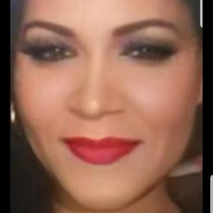 Meet your Posher, Sonia